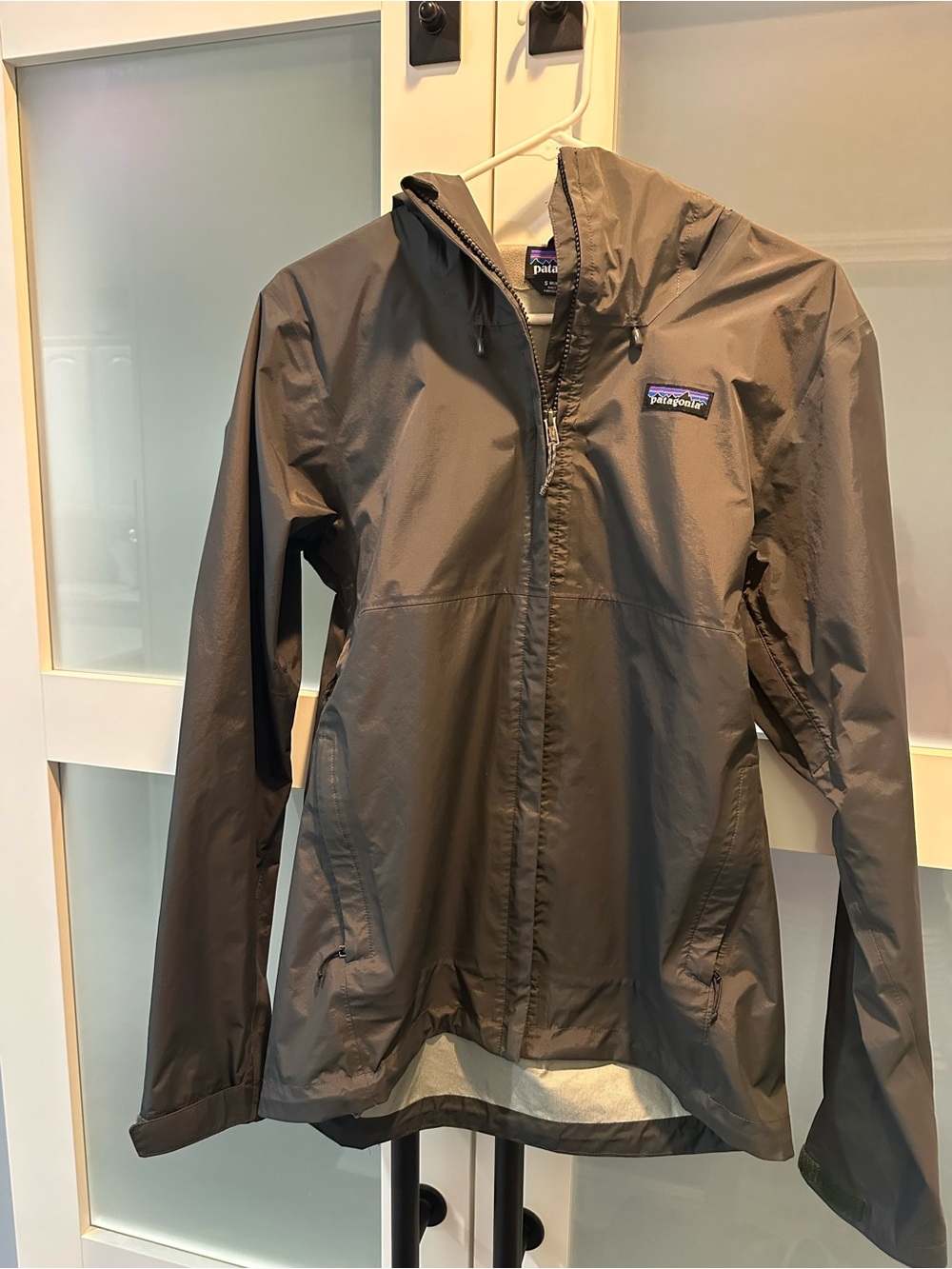 Patagonia Men's Hooded Rain Shell Jacket - Gray